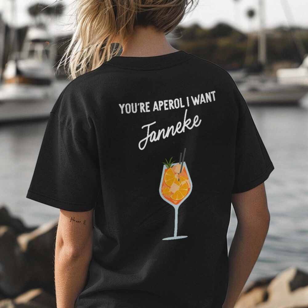 Gepersonaliseerd t-shirt met aperol glas en tekst