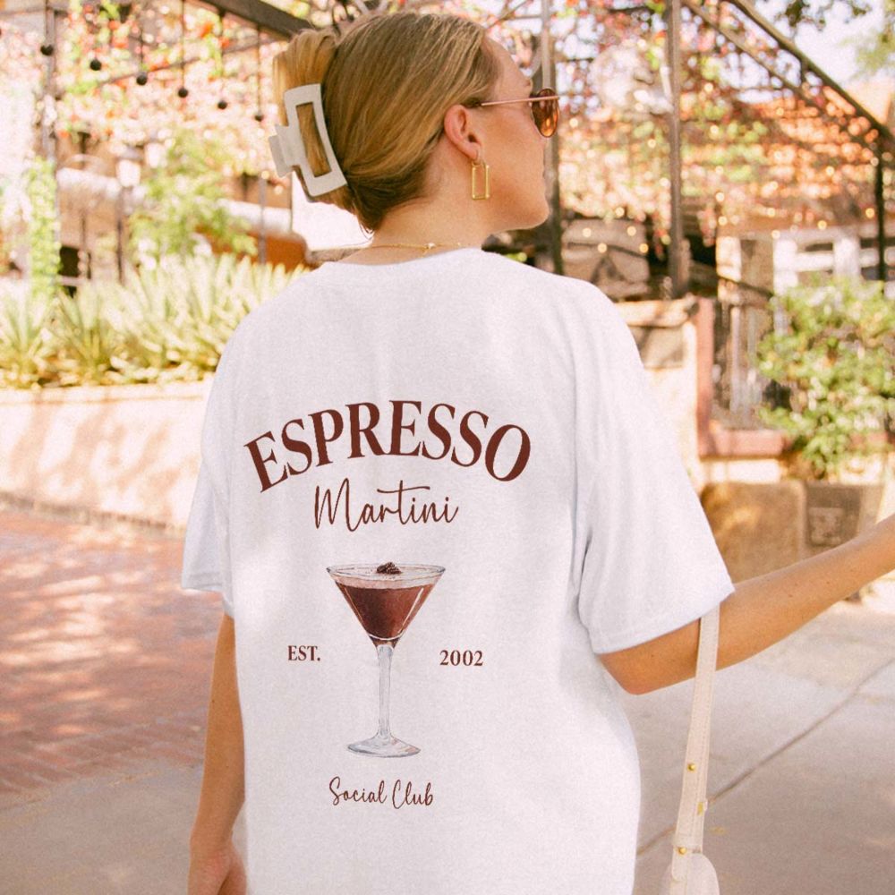 Gepersonaliseerd Espresso Martini t-shirt