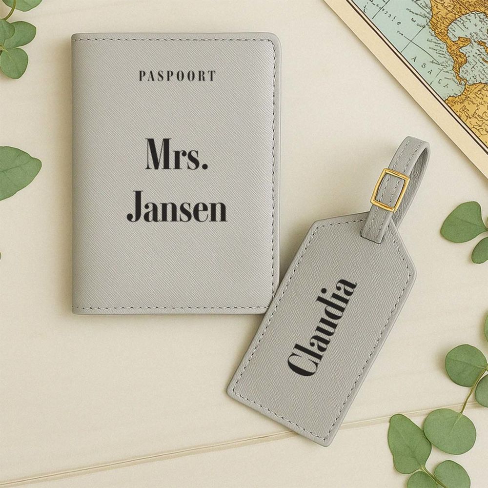 Gepersonaliseerde paspoorthoes en kofferlabel met tekst
