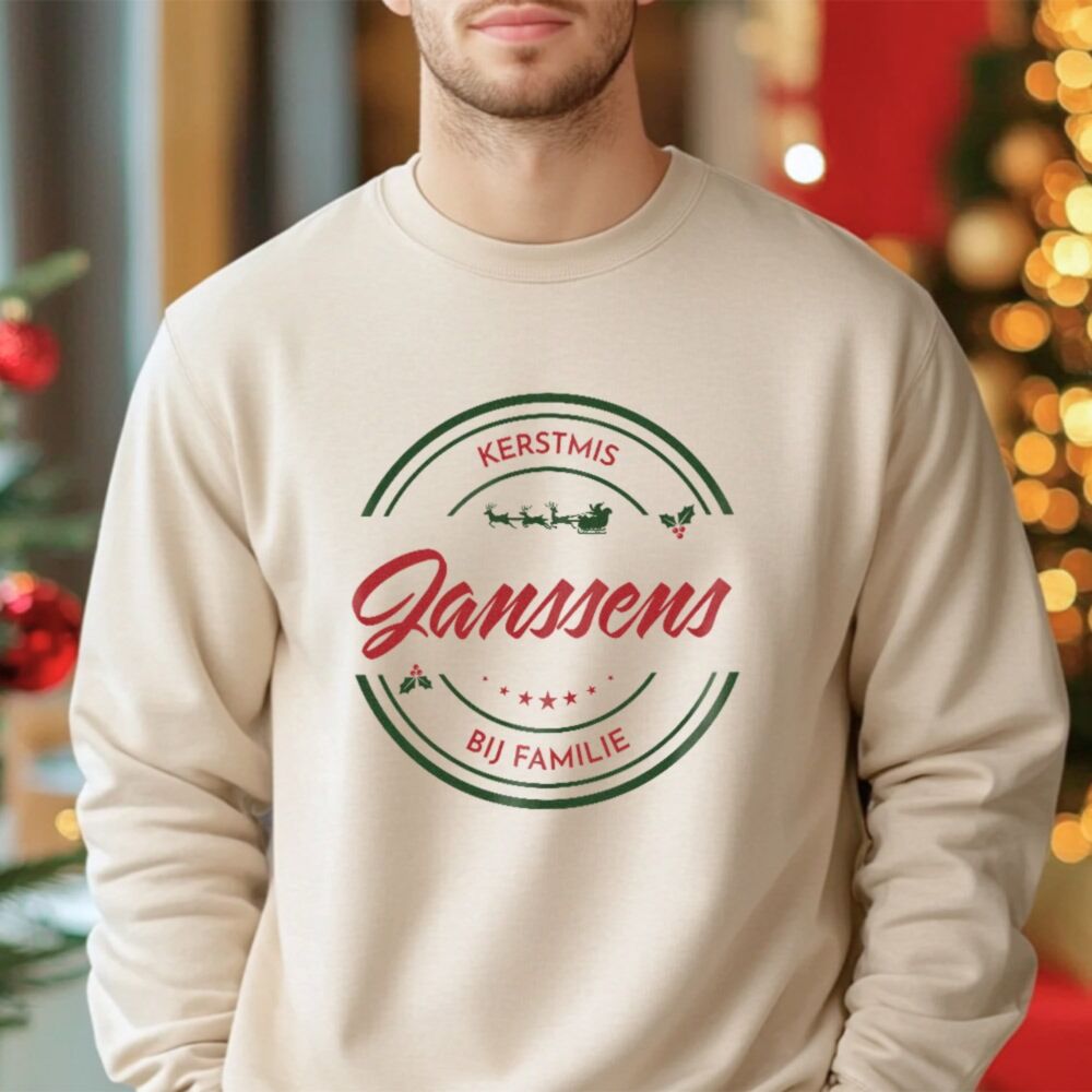 Gepersonaliseerde kersttrui met naam en tekst