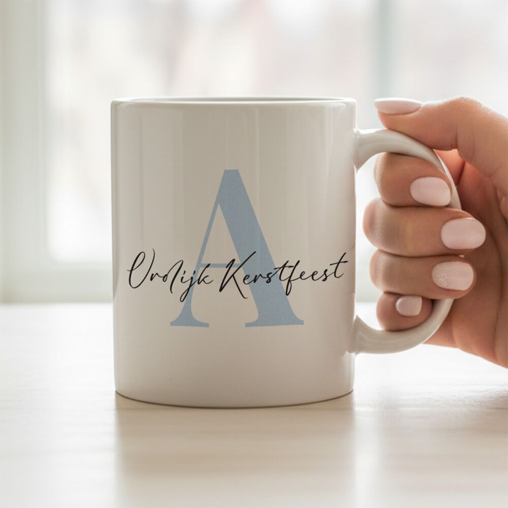 Personalisierbare Weihnachts-Tasse mit Monogramm Personalisierbare Weihnachts-Tasse mit Monogramm