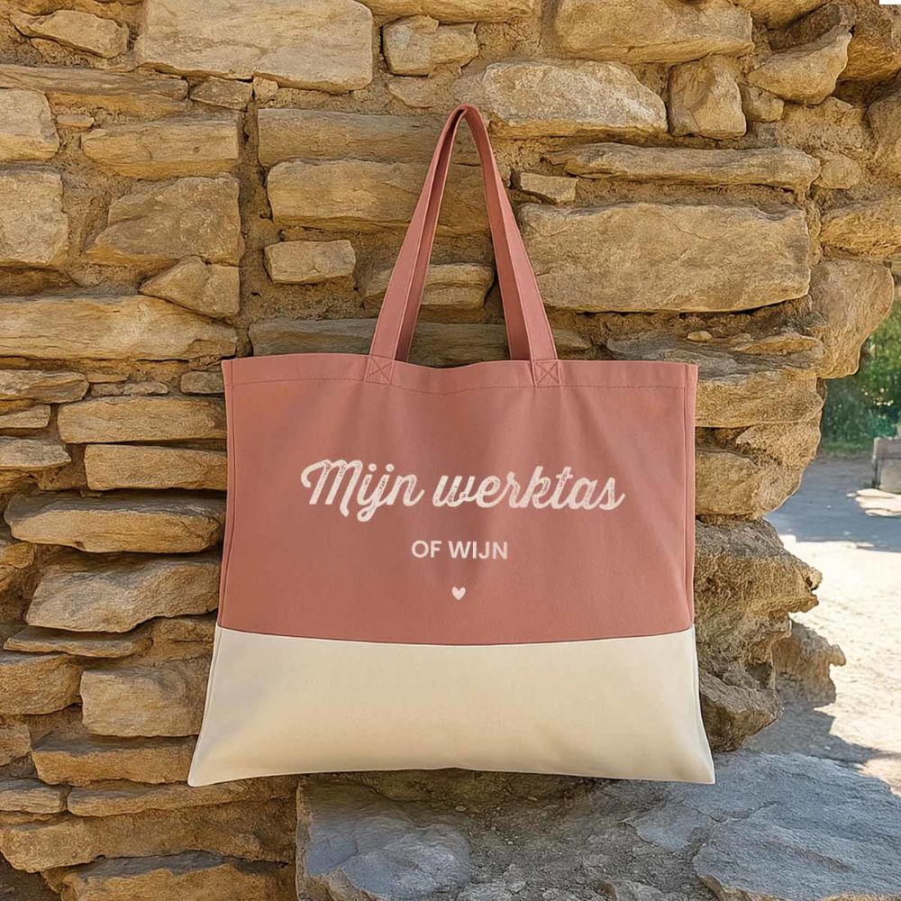Gepersonaliseerde tas met tekst en symbool