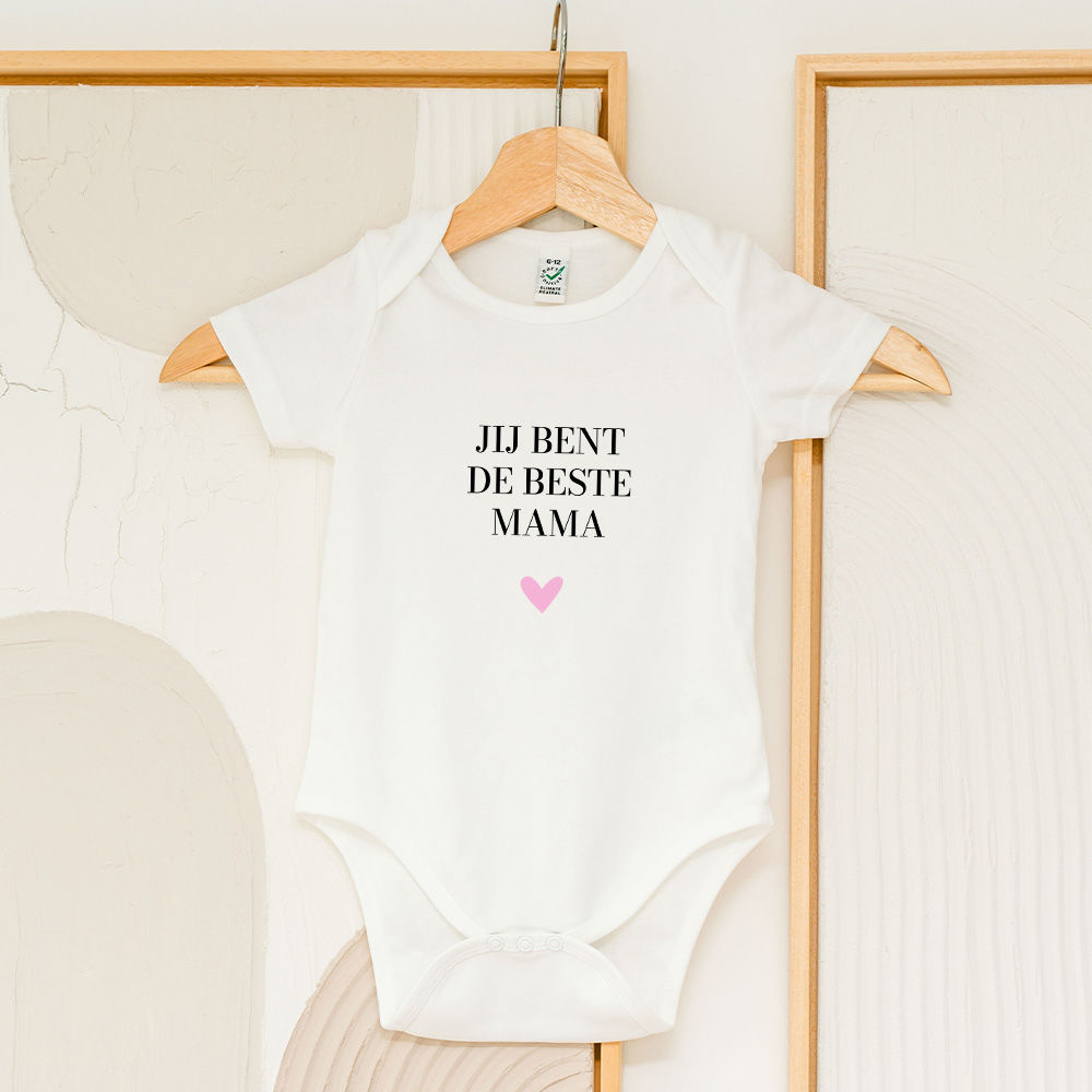 Gepersonaliseerde baby romper met spreuk en hartje snelle levering
