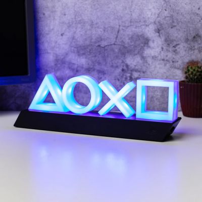 Lamp met PlayStation PS5-symbolen