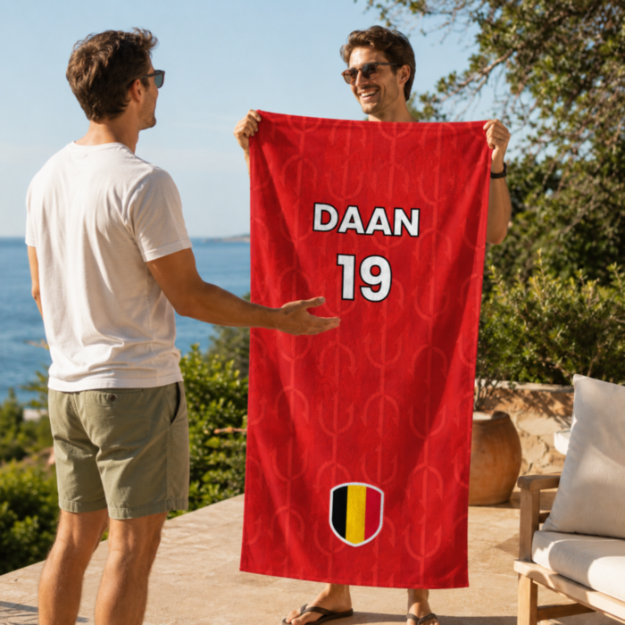 Handdoek met naam en voetbal WK design