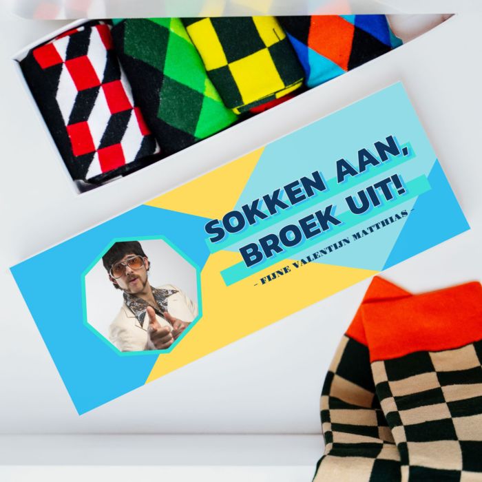 Valentijnscadeau voor hem Sokkendoos met foto en tekst