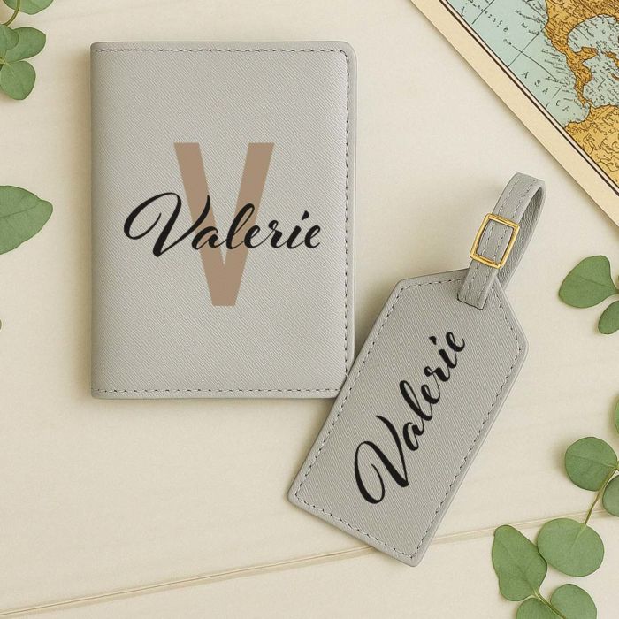 Gepersonaliseerde paspoorthoes en kofferlabel met monogram