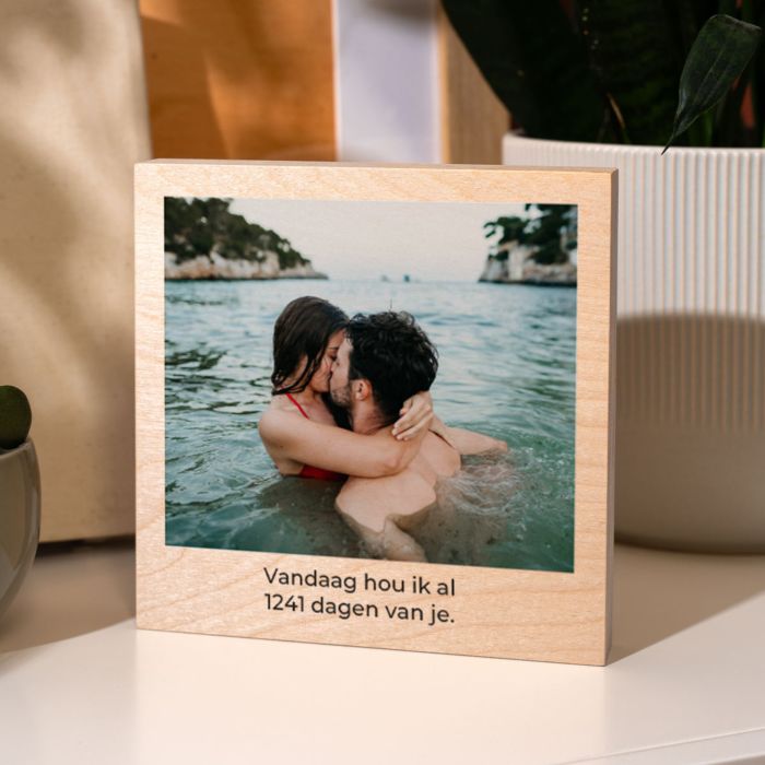 Valentijnscadeau voor hem Vierkantige foto op hout met tekst