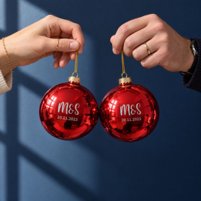 Gepersonaliseerde kerstballen met monogram – Set van 2