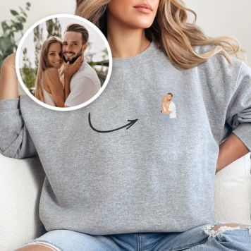 Gepersonaliseerde trui met kleine illustratie