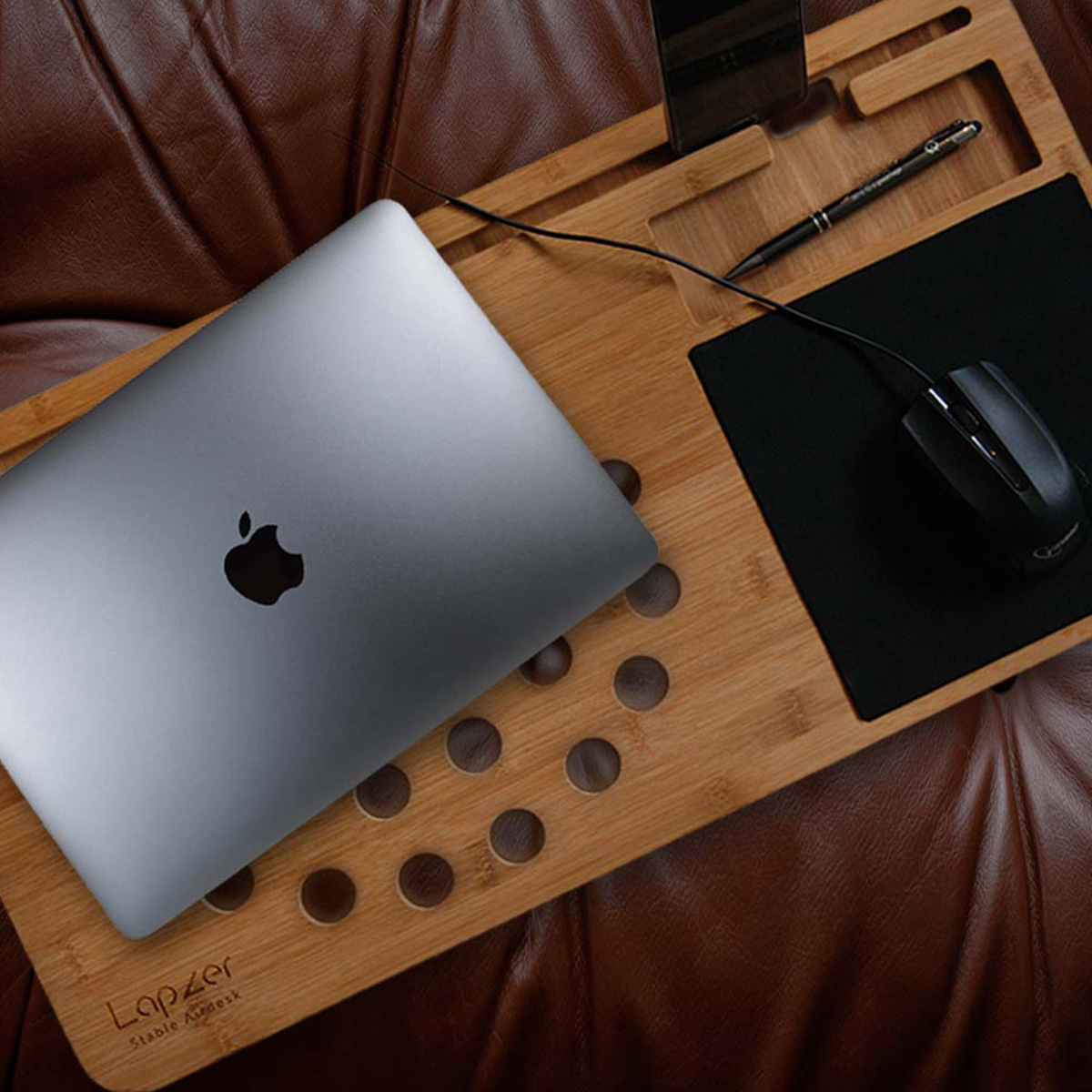 Laptop onderzetter van hout